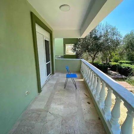 Tatil Sitesinde Deniz Havasi * Yenisakran