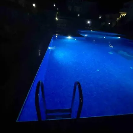 Tatil Sitesinde Deniz Havasi *